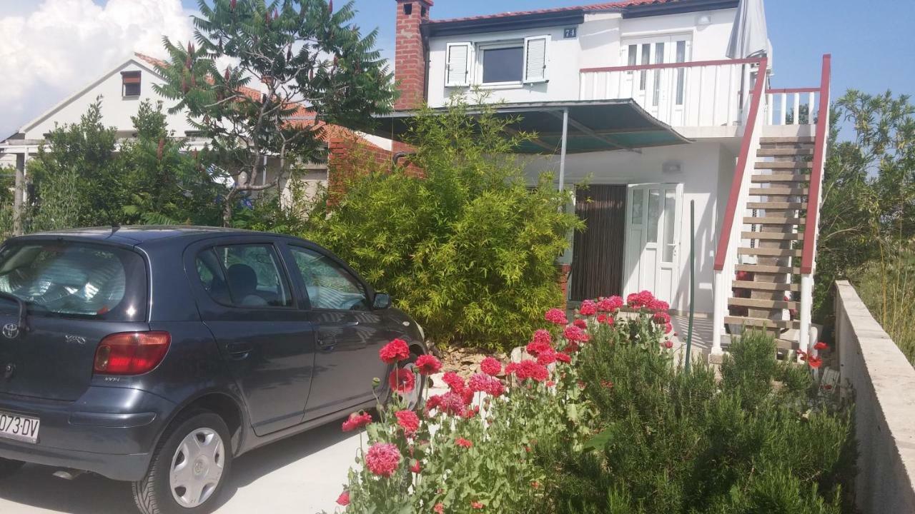 נין Apartman Joy מראה חיצוני תמונה